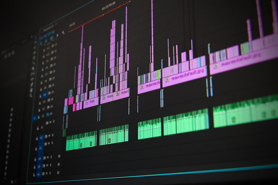 Comparing Top Video Editing Software for Vloggers