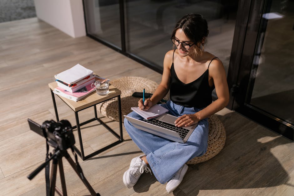 Online Courses to Enhance Your Vlogging Skills